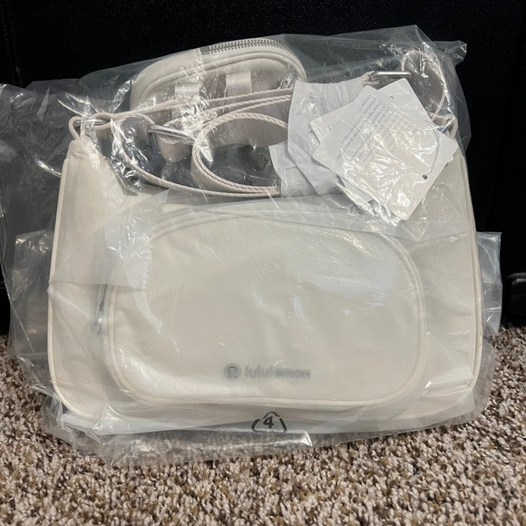 Crossbody with Nano Pouch - White Opal - Picture 2 of 2